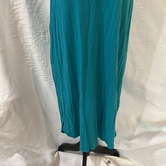 H by Bordeaux sleeveless dress, size medium, NWT - Picture 4 of 13